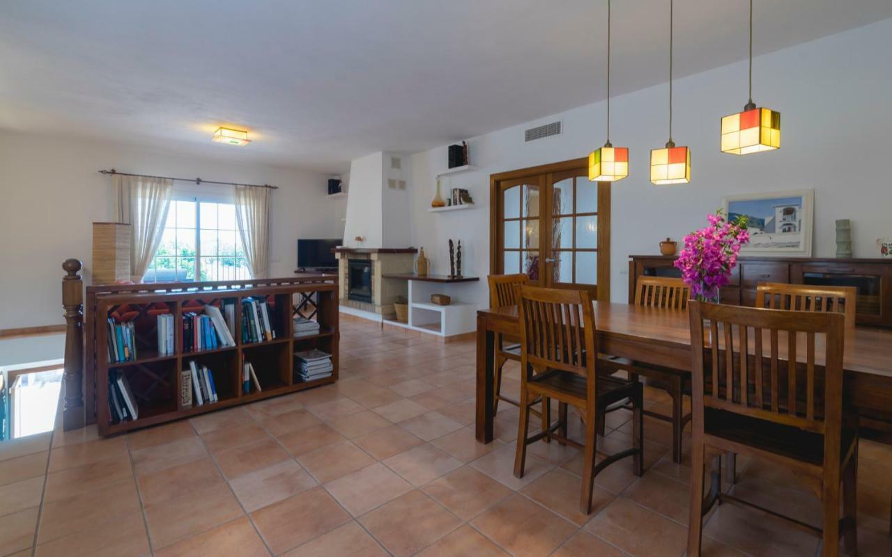 Can Roig Santa Gertrudis  المظهر الخارجي الصورة