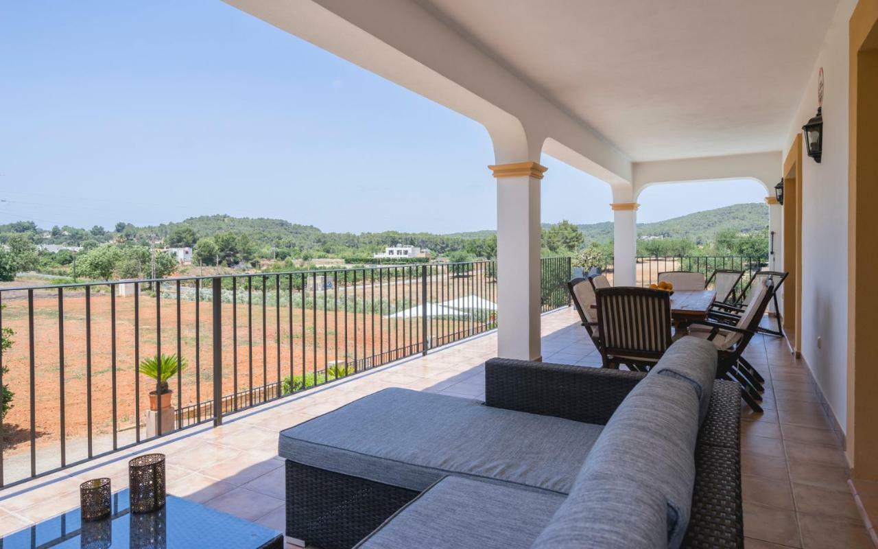 Can Roig Santa Gertrudis  المظهر الخارجي الصورة